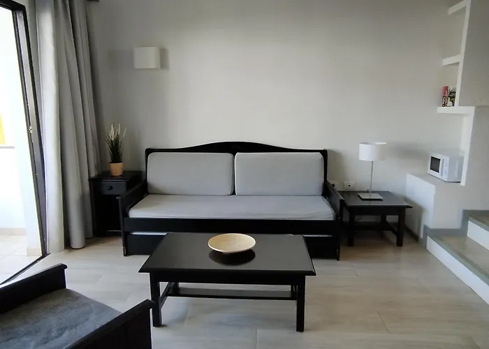 Apartment - May Flowers